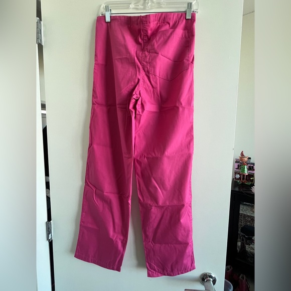 Allhearts scrubs set, size XXS - Picture 3 of 4